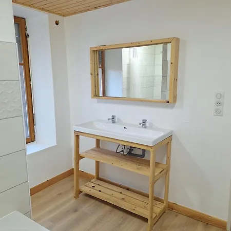 Eli Elo 2 Apartment